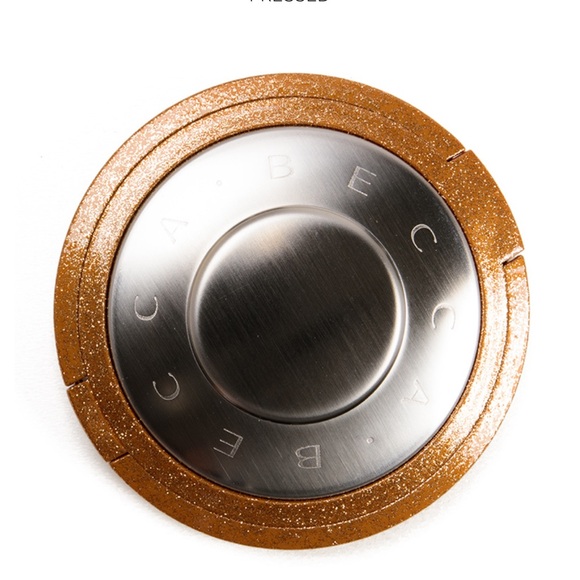 BECCA Shimmering Skin Perfector Champagne Gold Collector’s Edition - Picture 5 of 7